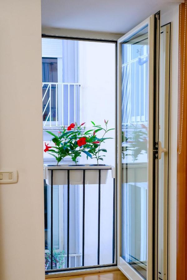 Nipare Suite - Dimore Partenopee Neapel Exteriör bild